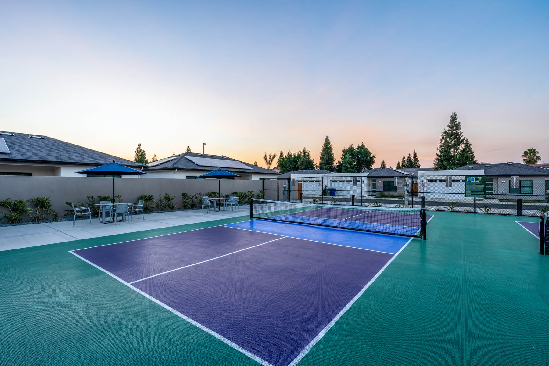 4-print-The Palms Luxury Condos – Twilight Photos-4