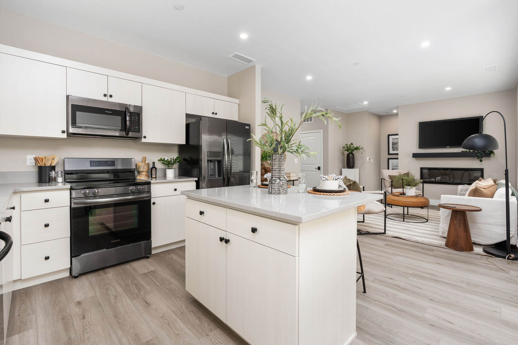 43-web-or-mls-Heritage Crossing-43